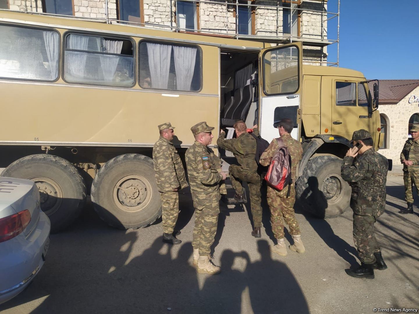 Hərbi attaşelər və media nümayəndələri Sarıbaba istiqamətində mina sahəsinə baxış keçiriblər (FOTO) (ƏLAVƏ OLUNUB)
