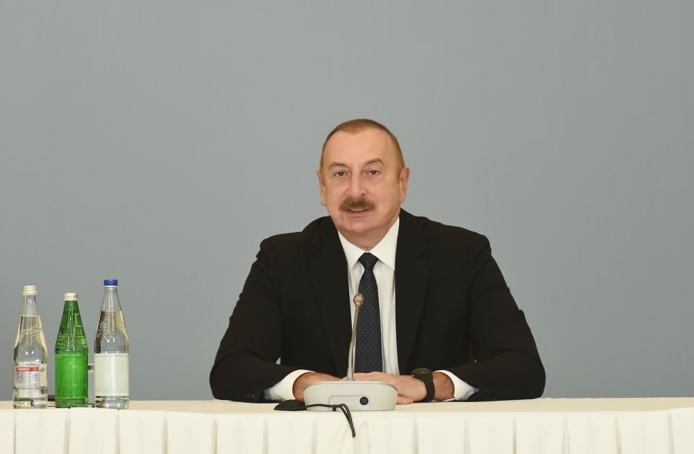 Prezident İlham Əliyev Bakıda keçirilən “Orta Dəhliz boyunca: geopolitika, təhlükəsizlik və iqtisadiyyat” mövzusunda beynəlxalq konfransda iştirak edib (FOTO/VİDEO) (YENİLƏNİB-6)