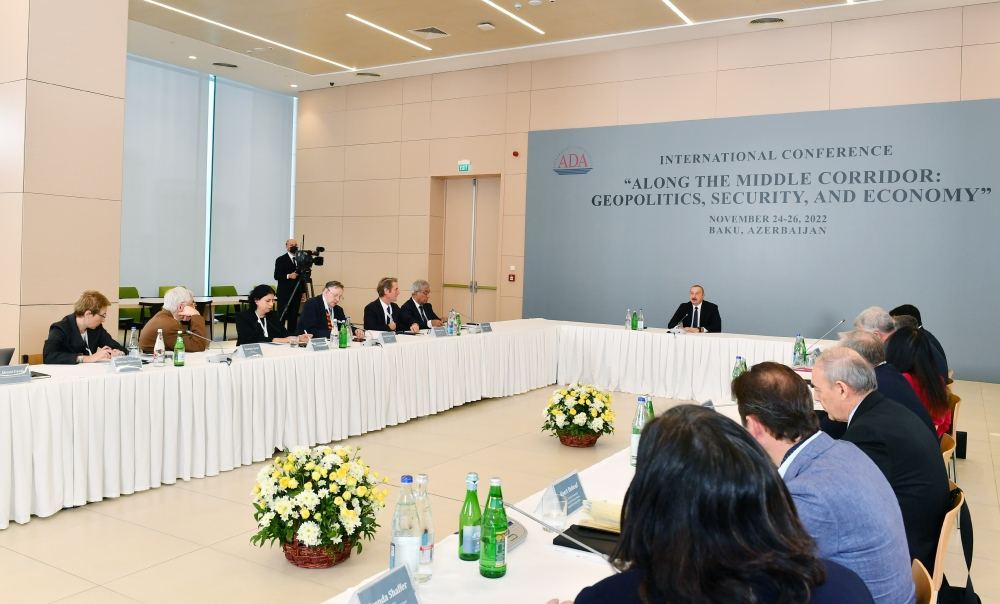 Prezident İlham Əliyev Bakıda keçirilən “Orta Dəhliz boyunca: geopolitika, təhlükəsizlik və iqtisadiyyat” mövzusunda beynəlxalq konfransda iştirak edib (FOTO/VİDEO) (YENİLƏNİB-6)