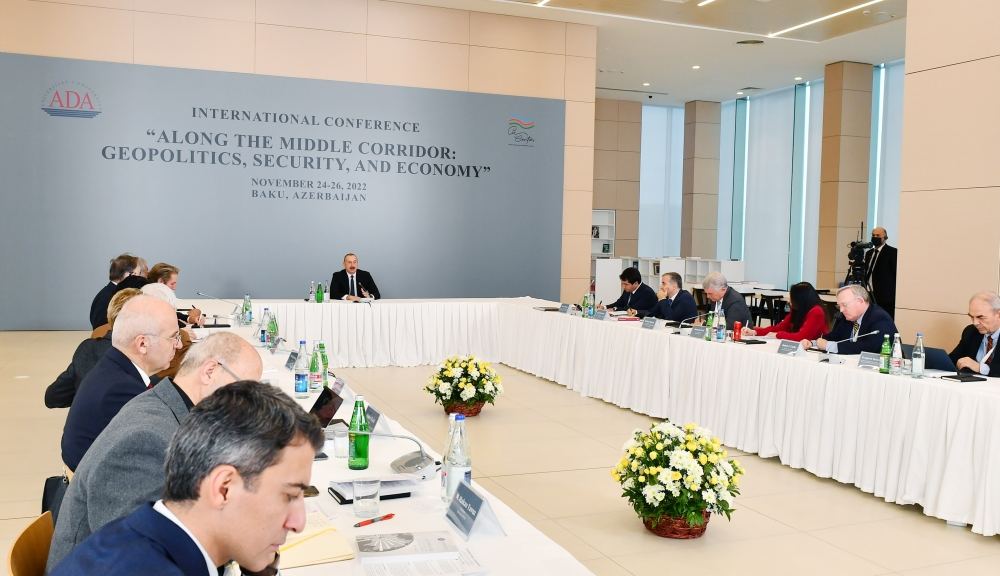 Prezident İlham Əliyev Bakıda keçirilən “Orta Dəhliz boyunca: geopolitika, təhlükəsizlik və iqtisadiyyat” mövzusunda beynəlxalq konfransda iştirak edib (FOTO/VİDEO) (YENİLƏNİB-6)