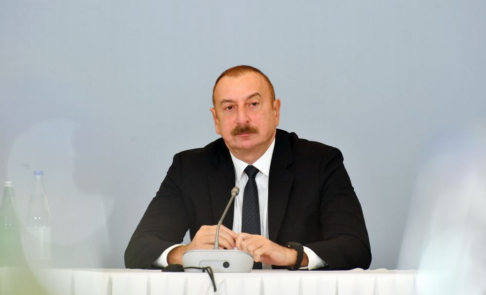 Prezident İlham Əliyev Bakıda keçirilən “Orta Dəhliz boyunca: geopolitika, təhlükəsizlik və iqtisadiyyat” mövzusunda beynəlxalq konfransda iştirak edib (FOTO/VİDEO) (YENİLƏNİB-6)