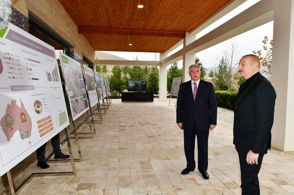 Prezident İlham Əliyev “Şəki-Oğuz” Aqroparkında yaradılan şəraitlə tanış olub (FOTO/VİDEO) (YENİLƏNİB)