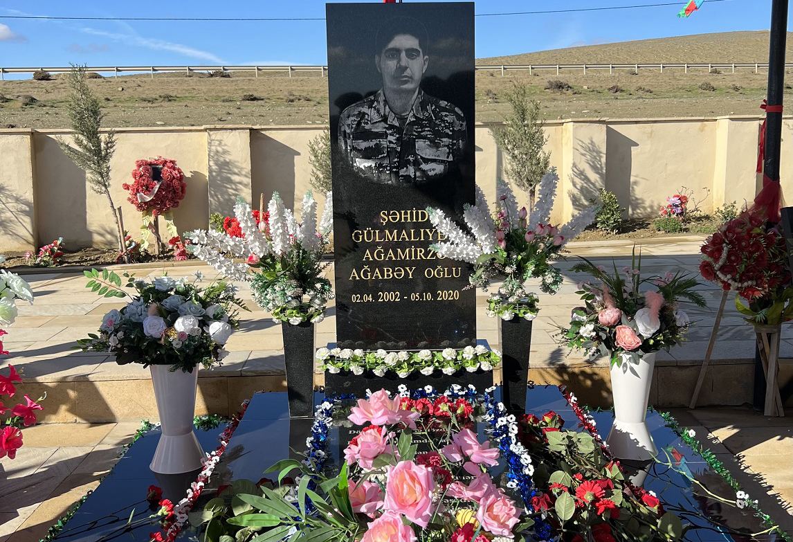 Şəhid Ağamirzə Gülmaliyevin anım mərasimi keçirilib (FOTO)