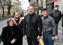 Prezident İlham Əliyev və Birinci xanım Mehriban Əliyeva “Yuxarı Baş” Milli Tarix-Memarlıq Qoruğu ərazisində aparılan təmir-bərpa işləri ilə tanış olublar (FOTO/VİDEO) (YENİLƏNİB)