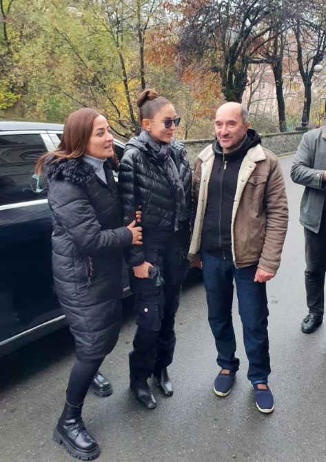 Prezident İlham Əliyev və Birinci xanım Mehriban Əliyeva “Yuxarı Baş” Milli Tarix-Memarlıq Qoruğu ərazisində aparılan təmir-bərpa işləri ilə tanış olublar (FOTO/VİDEO) (YENİLƏNİB)