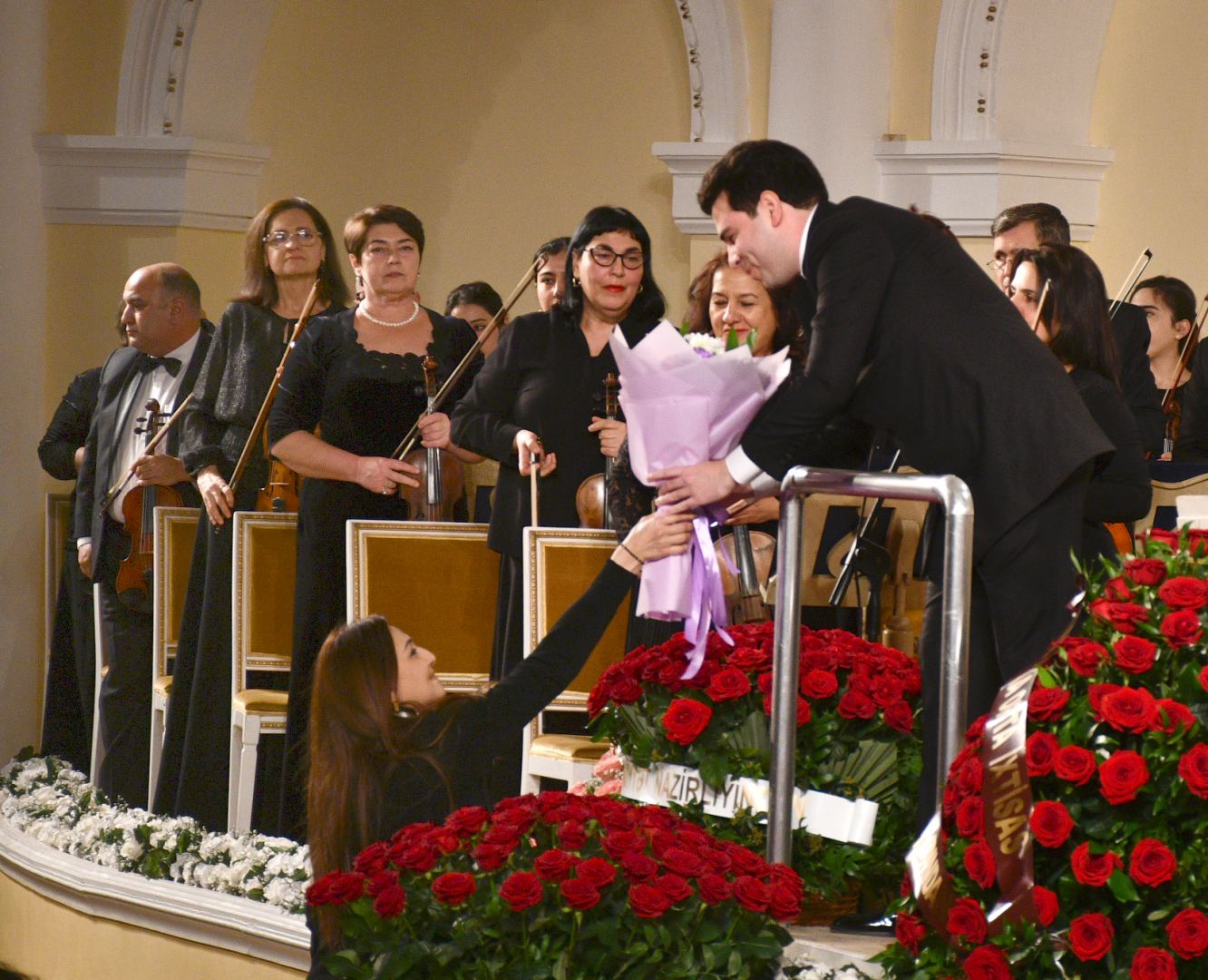 Maestro Rauf Abdullayevin 85 illiyinə həsr olunmuş yubiley gecəsi keçirilib (FOTO)