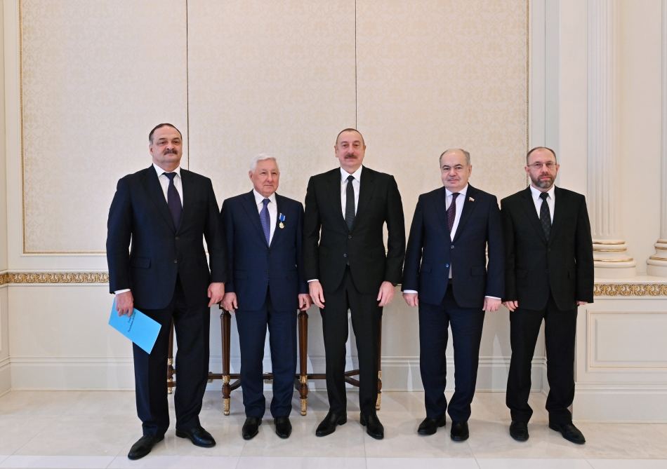 Prezident İlham Əliyev Rusiya Federasiyasının Dağıstan Respublikasının rəhbərini qəbul edib  (FOTO) (YENİLƏNİB)