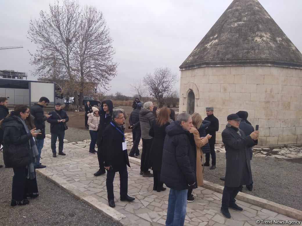 ICOMOS rəhbərliyi və xarici mədəni irs ekspertləri Qarabağa səfər ediblər (FOTO)