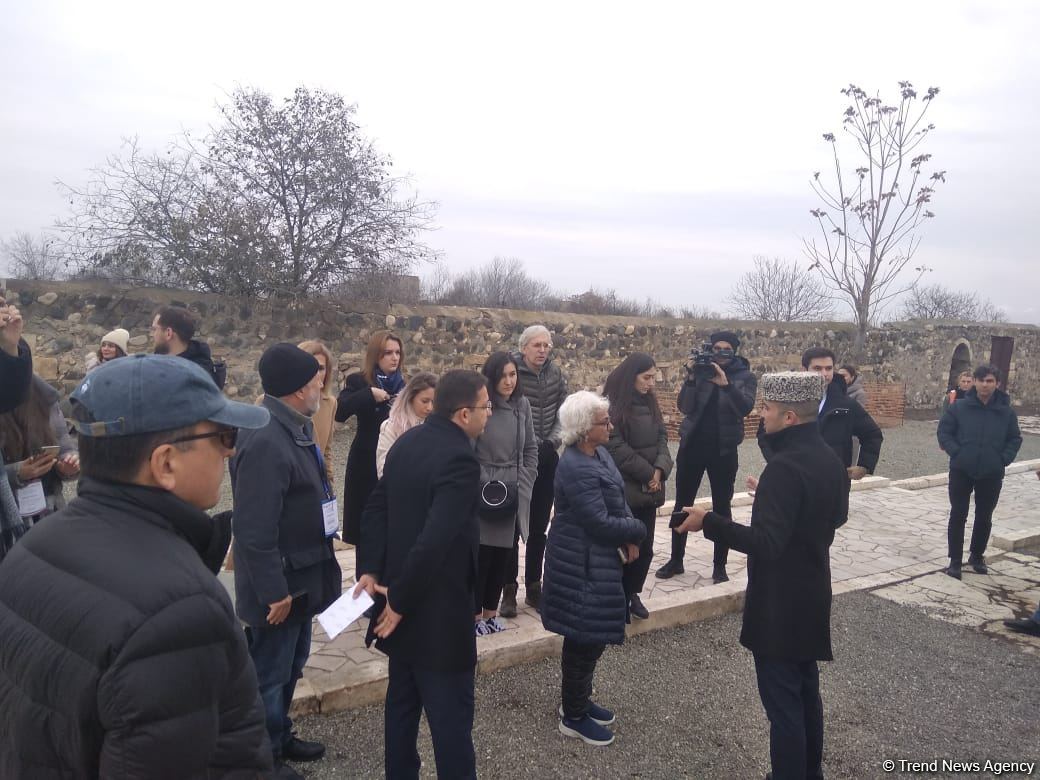 ICOMOS rəhbərliyi və xarici mədəni irs ekspertləri Qarabağa səfər ediblər (FOTO)