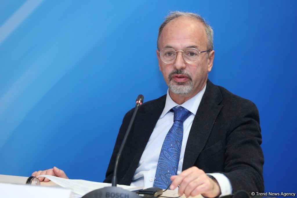 Məcburi köçkünlərin hüquqlarının pozulması müharibə cinayətidir - BMT Ali komissarı