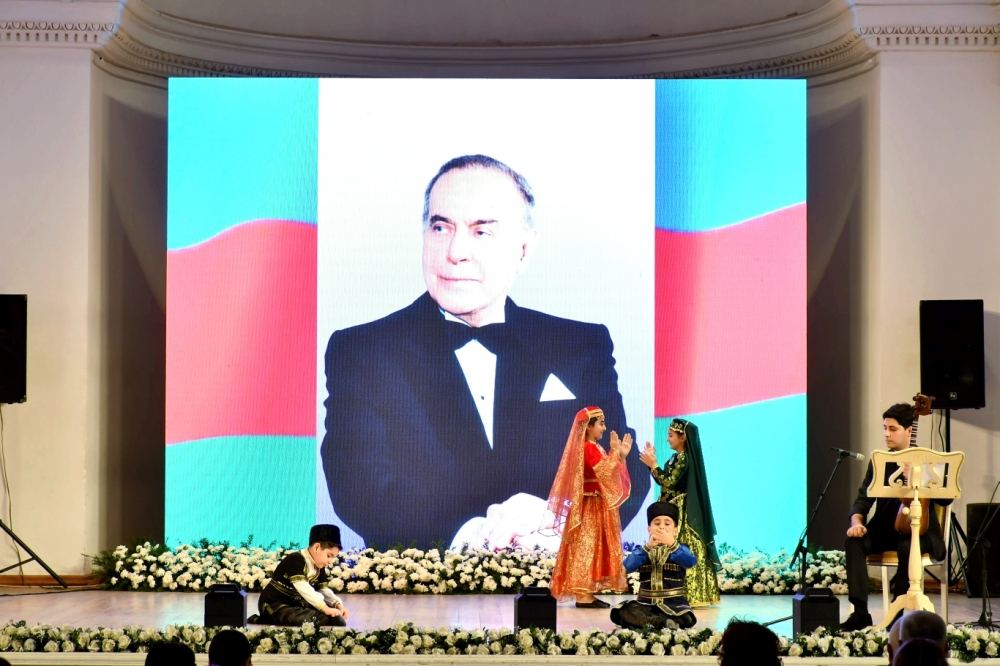 Ulu Öndərin xatirəsi filarmoniyada anılıb (FOTO)