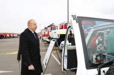 Prezident İlham Əliyev yeni alınmış xüsusi təyinatlı texnikalar və təcili tibbi yardım avtomobilləri ilə tanış olub (FOTO) (YENİLƏNİB)