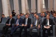 Hikmət Hacıyev Şuşa-Xankəndi yolunda mövcud vəziyyət barədə diplomatik nümayəndəliklərin rəhbərlərinə məlumat verib