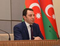 Hikmət Hacıyev Şuşa-Xankəndi yolunda mövcud vəziyyət barədə diplomatik nümayəndəliklərin rəhbərlərinə məlumat verib