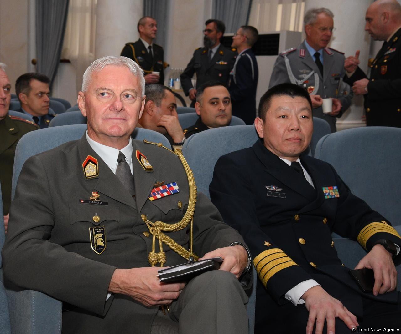 Hikmət Hacıyev Şuşa-Xankəndi yolunda mövcud vəziyyət barədə diplomatik nümayəndəliklərin rəhbərlərinə məlumat verib