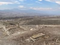 Övladları Milli Qəhrəman Əliyar Əliyevin məzarını ziyarət edib (FOTO)