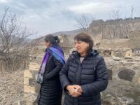 Övladları Milli Qəhrəman Əliyar Əliyevin məzarını ziyarət edib (FOTO)