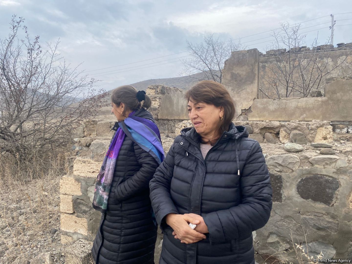 Övladları Milli Qəhrəman Əliyar Əliyevin məzarını ziyarət edib (FOTO)