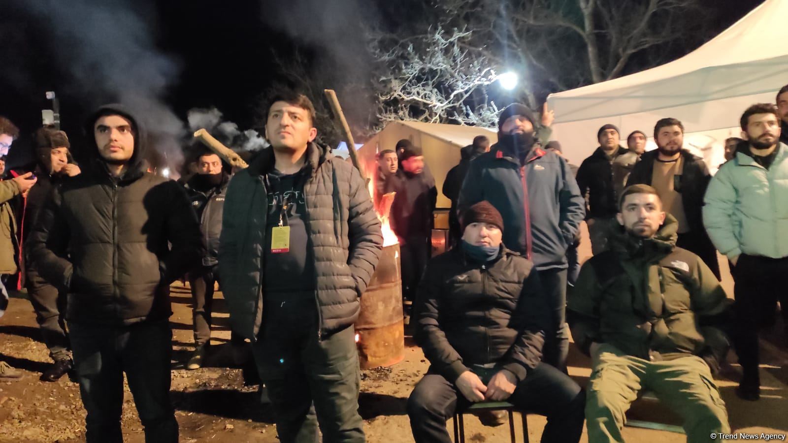 Aksiya iştirakçıları və sülhməramlılar dünya çempionatının oyununu birlikdə izləyir (FOTO/VİDEO)