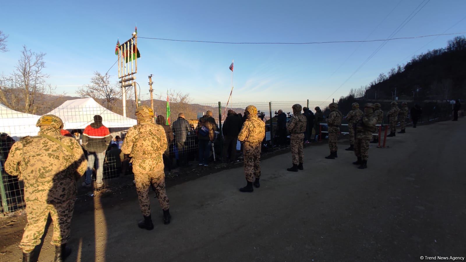 Rusiya sülhməramlılarının müvəqqəti yerləşdirildiyi zonada etiraz aksiyasının üçüncü günü (FOTO)