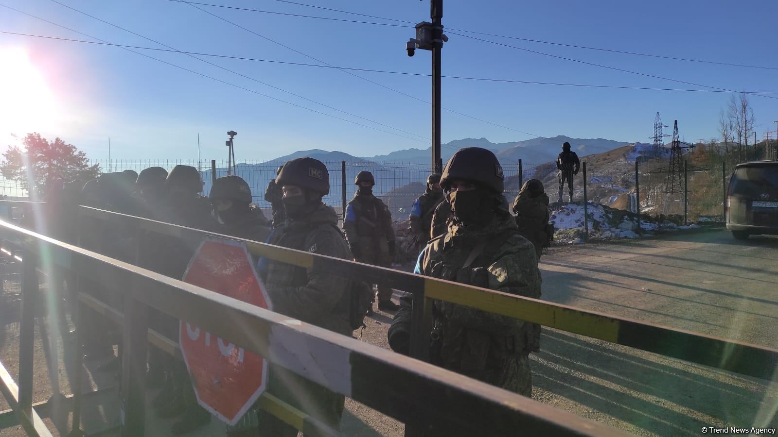 Rusiya sülhməramlılarının müvəqqəti yerləşdirildiyi zonada etiraz aksiyasının üçüncü günü (FOTO)