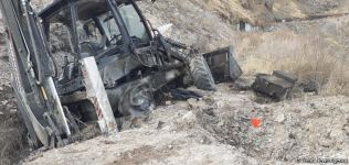 Kəlbəcərdə minaya düşən texnikaların görüntüləri (FOTO/VİDEO)