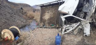 Kəlbəcərdə minaya düşən texnikaların görüntüləri (FOTO/VİDEO)