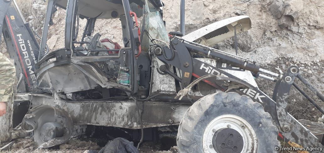 Kəlbəcərdə minaya düşən texnikaların görüntüləri (FOTO/VİDEO)