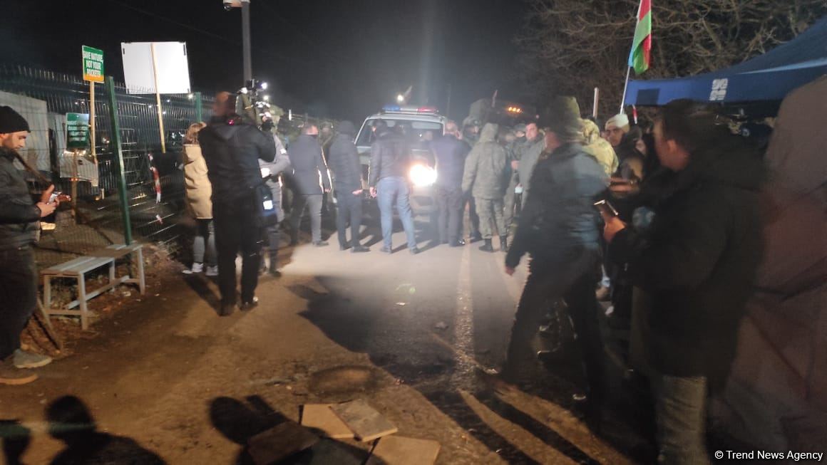 Şuşa-Xankəndi yolundan növbəti dəfə sülhməramlılara məxsus təminat avtomobilləri keçib (FOTO/VİDEO)