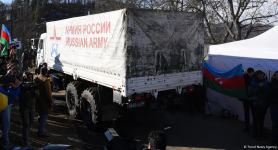 Şuşa-Xankəndi yolundan növbəti dəfə sülhməramlılara aid təminat avtomobilləri keçib (FOTO/VİDEO)