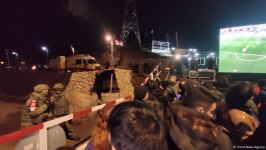 Aksiya iştirakçıları və sülhməramlılar dünya çempionatının oyununu birlikdə izləyib (FOTO/VİDEO)