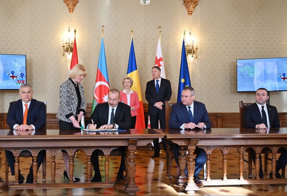 Buxarestdə Azərbaycan, Gürcüstan, Rumıniya və Macarıstan Hökumətləri arasında yaşıl enerji sahəsində strateji tərəfdaşlığa dair Saziş imzalanıb (VİDEO)
