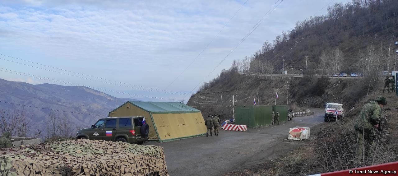 Laçın yolunda Azərbaycanlıların dinc aksiyası davam edir (FOTO/VİDEO)