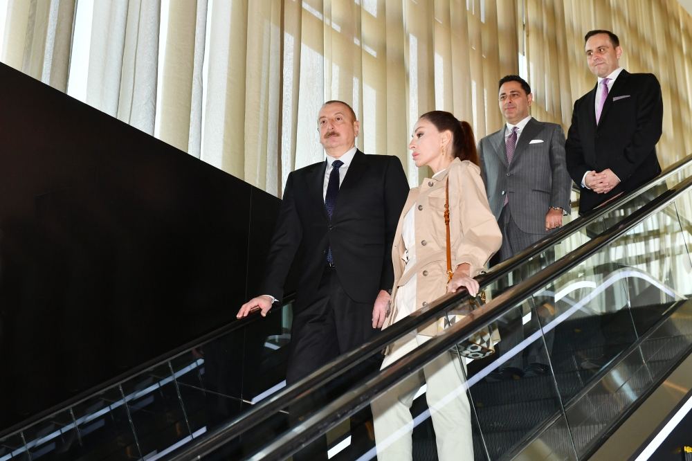 Prezident İlham Əliyev və Birinci xanım Mehriban Əliyeva “The Ritz-Carlton Baku” otelinin açılışında iştirak ediblər (YENİLƏNİB) (FOTO/VİDEO)