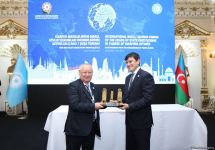 Beynəlxalq Bakı-Şuşa Forumu işə başlayıb (FOTO)