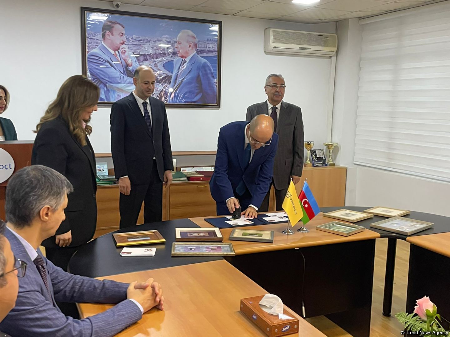 "Azərpoçt" "Şuşa ili"nə həsr olunmuş markalar kolleksiyası buraxır (FOTO)