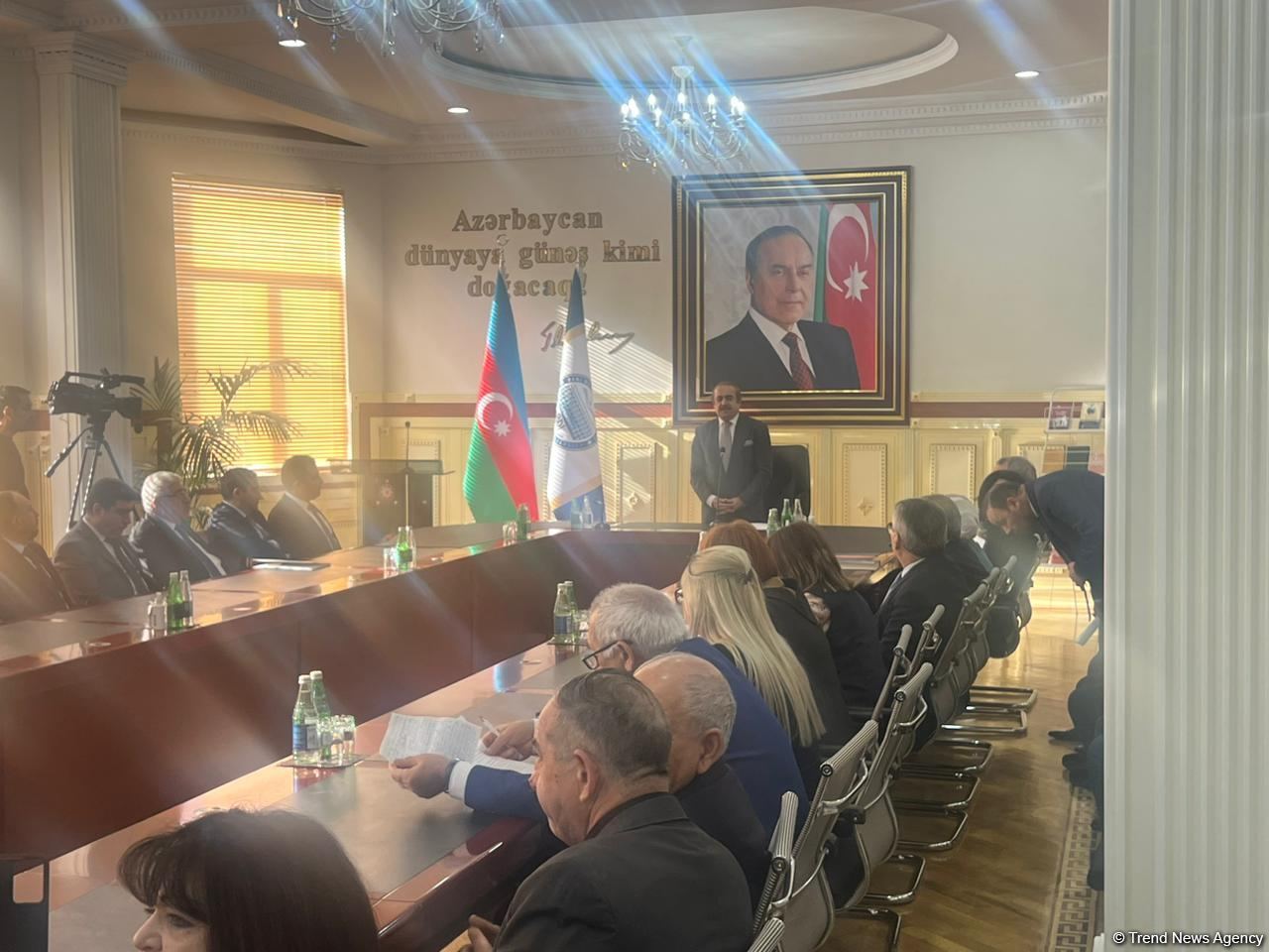BDU-da “21 Azər hərəkatı”na həsr olunmuş dəyirmi masa keçirilib (FOTO)