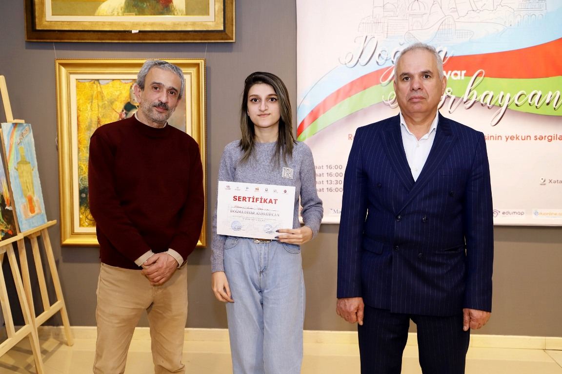 “Doğma diyar-Azərbaycan” respublika uşaq rəsm müsabiqəsinin yekun sərgisi (FOTO)