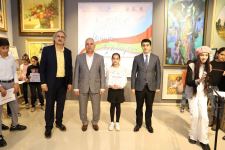 “Doğma diyar-Azərbaycan” respublika uşaq rəsm müsabiqəsinin yekun sərgisi (FOTO)