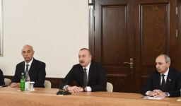 Prezident İlham Əliyev Qərbi Azərbaycan İcmasının inzibati binasında yaradılan şəraitlə tanış olub (FOTO/VİDEO) (YENİLƏNİB)
