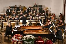 Filarmoniyada Fərhad Bədəlbəyli və Murad Adıgözəlzadənin konserti olub (FOTO/VİDEO)