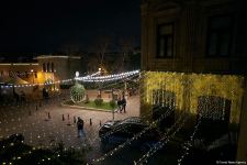 İçərişəhərin küçələrində bayram ab-havası (FOTO)