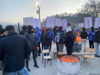 Laçın yolunda etiraz aksiyası davam edir  - Erməni yalanının növbəti ifşası (FOTO)