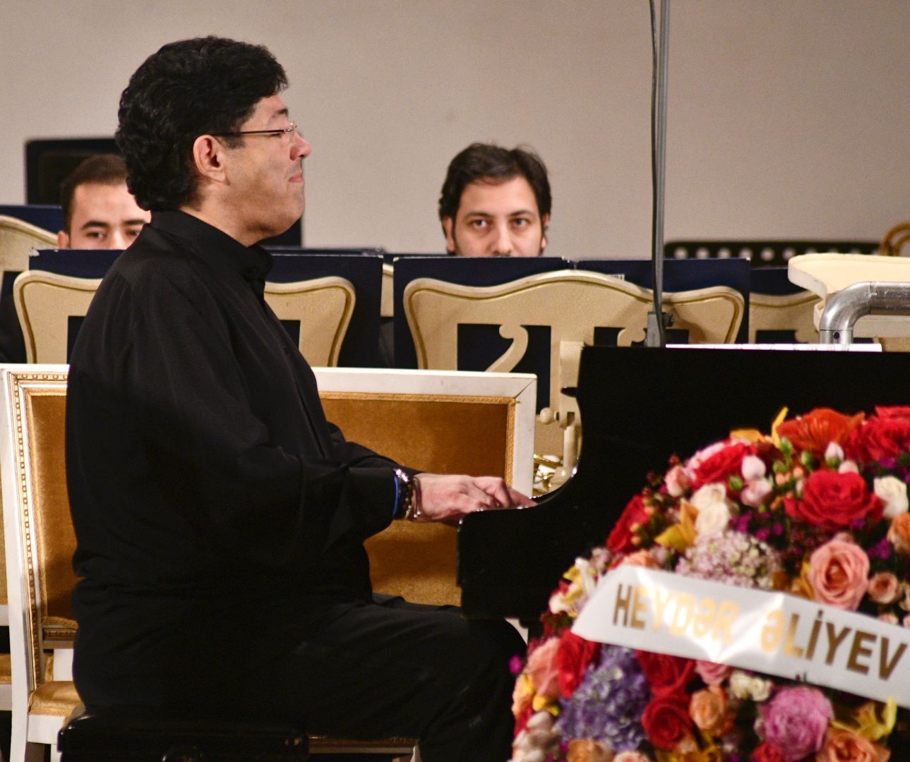 Filarmoniyada Fərhad Bədəlbəyli və Murad Adıgözəlzadənin konserti olub (FOTO/VİDEO)