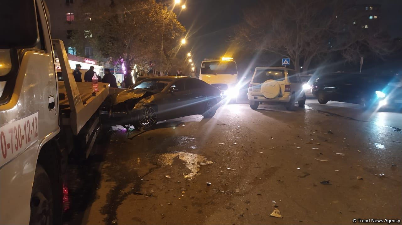 Bakıda 3 avtomobilin iştirakı ilə qəza olub