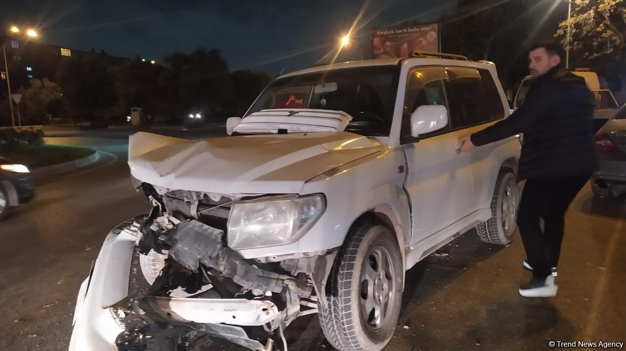 Bakıda 3 avtomobilin iştirakı ilə qəza olub