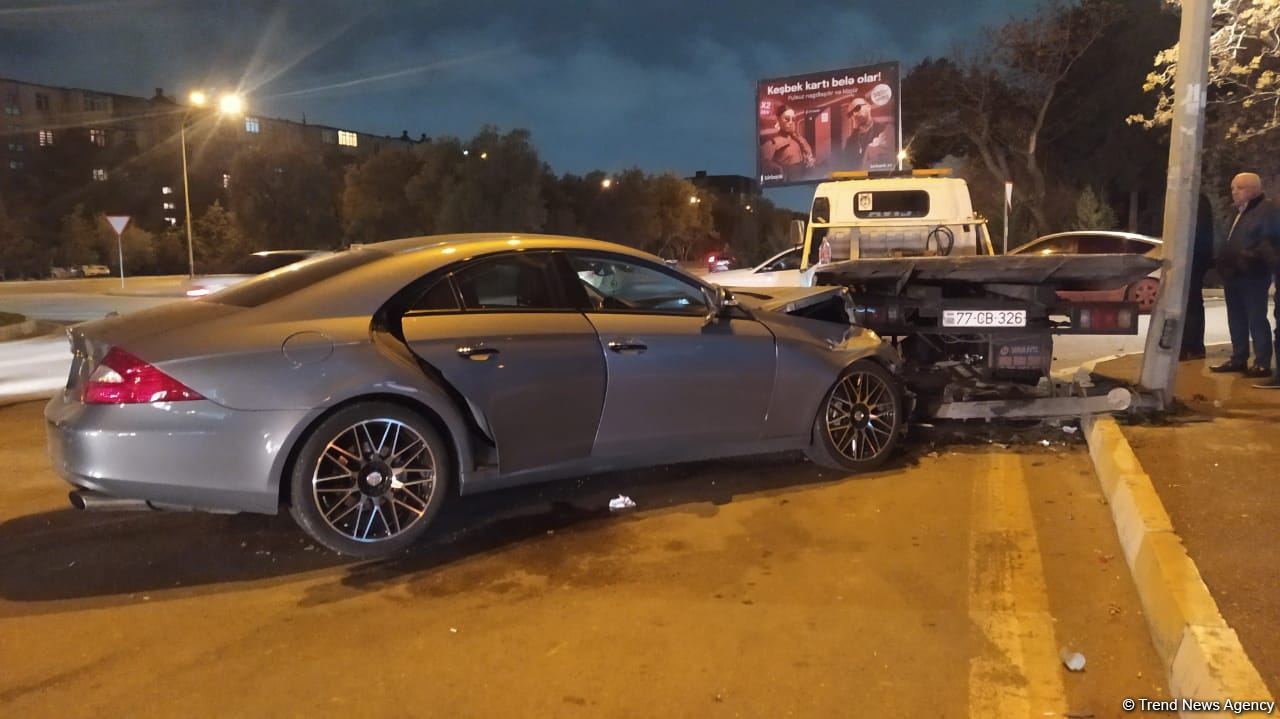 Bakıda 3 avtomobilin iştirakı ilə qəza olub