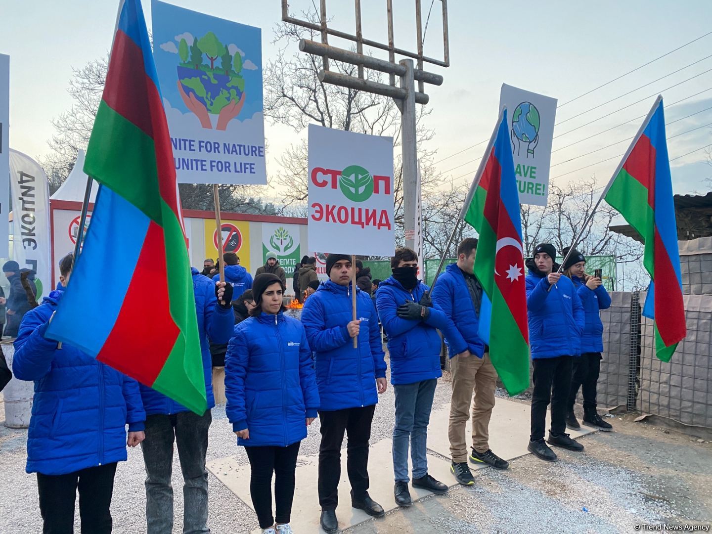Laçın yolunda etiraz aksiyası davam edir  - Erməni yalanının növbəti ifşası (FOTO)