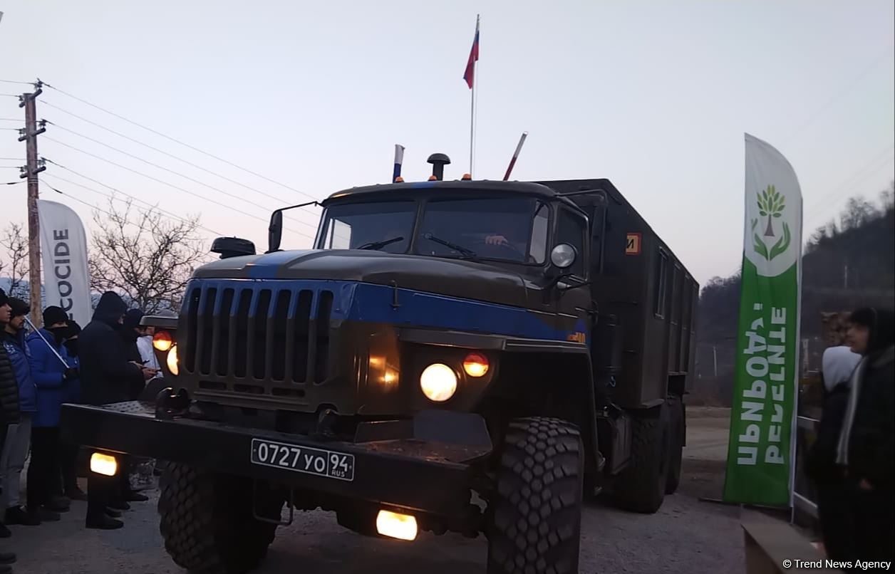 Sülhməramlılara aid daha iki avtomobil Laçın yolundan keçdi