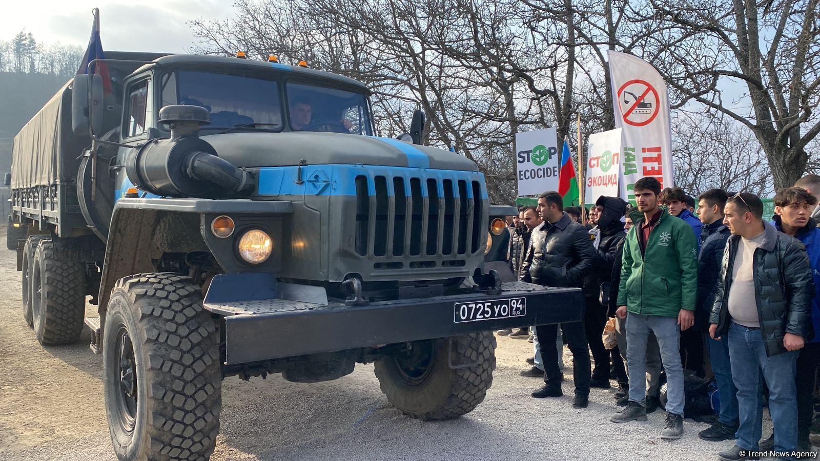 Sülhməramlılara aid daha 4 avtomobil Laçın yolundan keçib (FOTO)